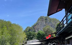 Social Quarters Blanco - Youth Hostel 18 To 35 Only